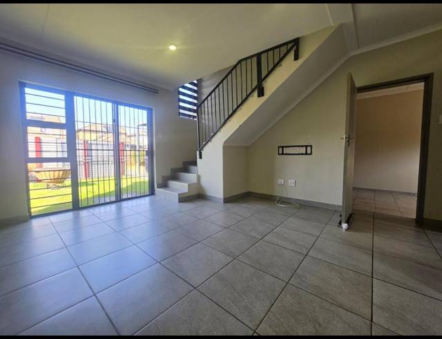 3 BEDROOM HOUSE FOR SALE IN ALBERTSDAL